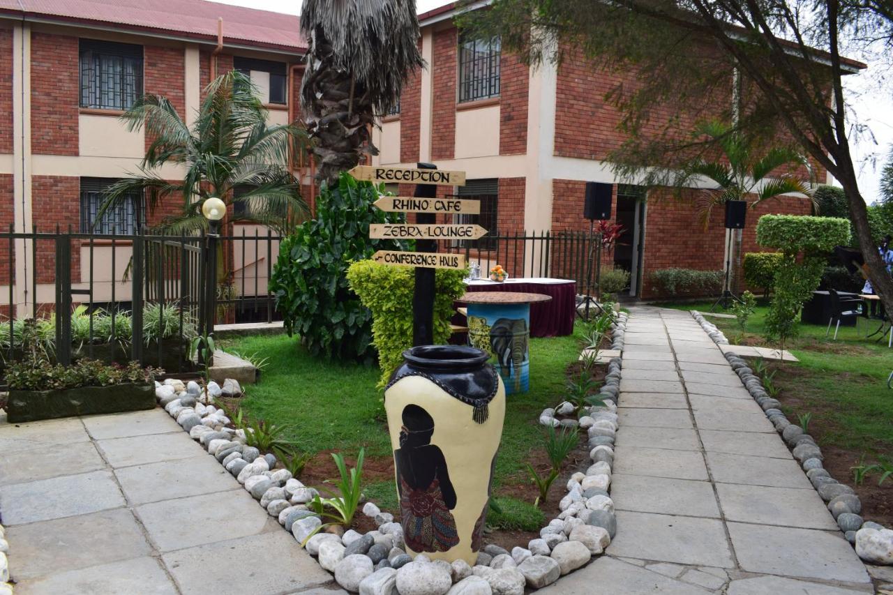 Acacia Hotel Mbarara Nyamitanga Exterior photo